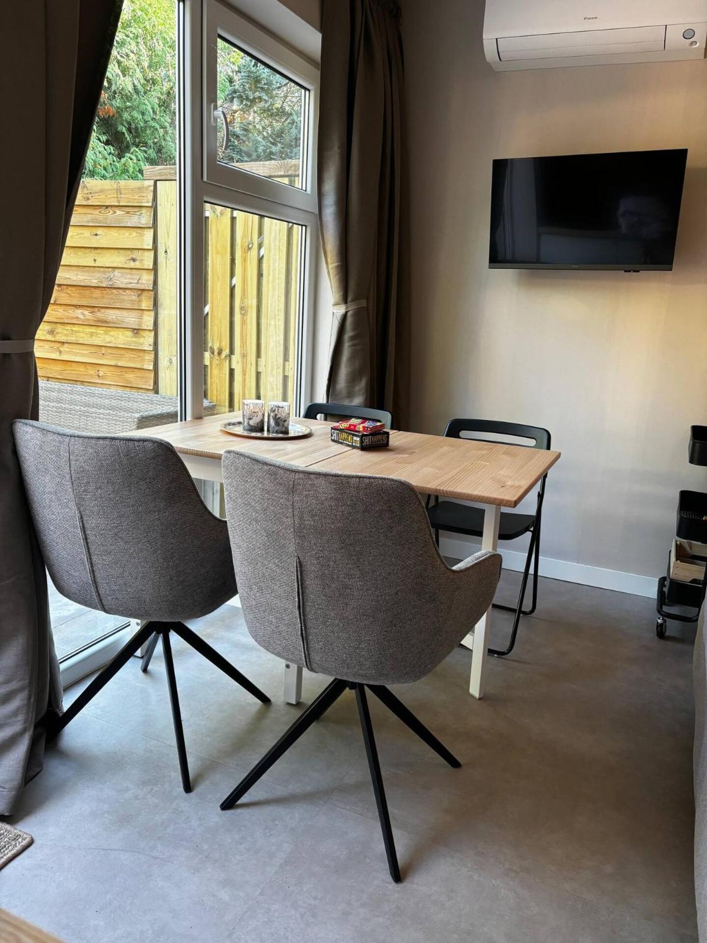 Bed And Breakfast Heerenveen Centrum Met Prive Sauna En Jacuzzi Exterior foto